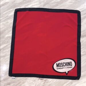 Moschino logo scarf